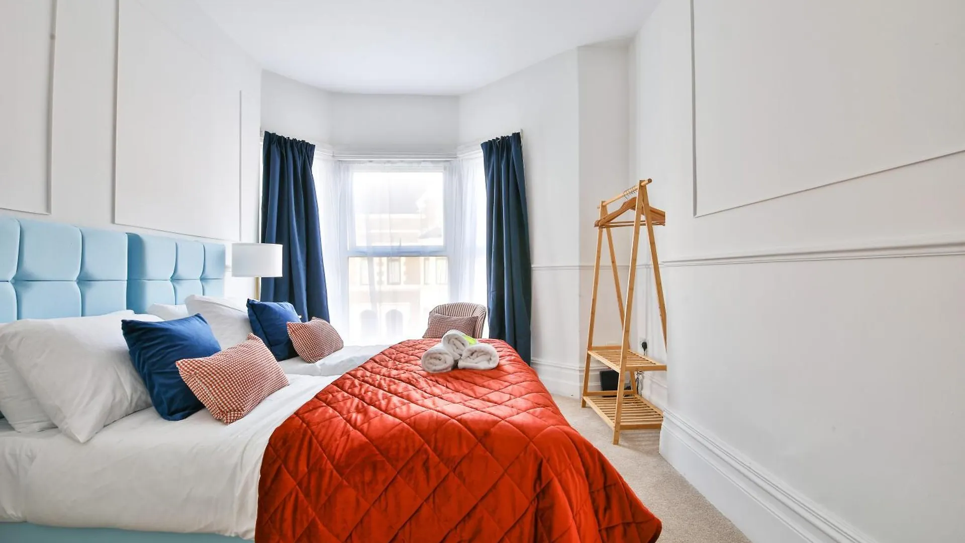 Beautifully Designed Flat With Full Amenities Lejlighed Cardiff