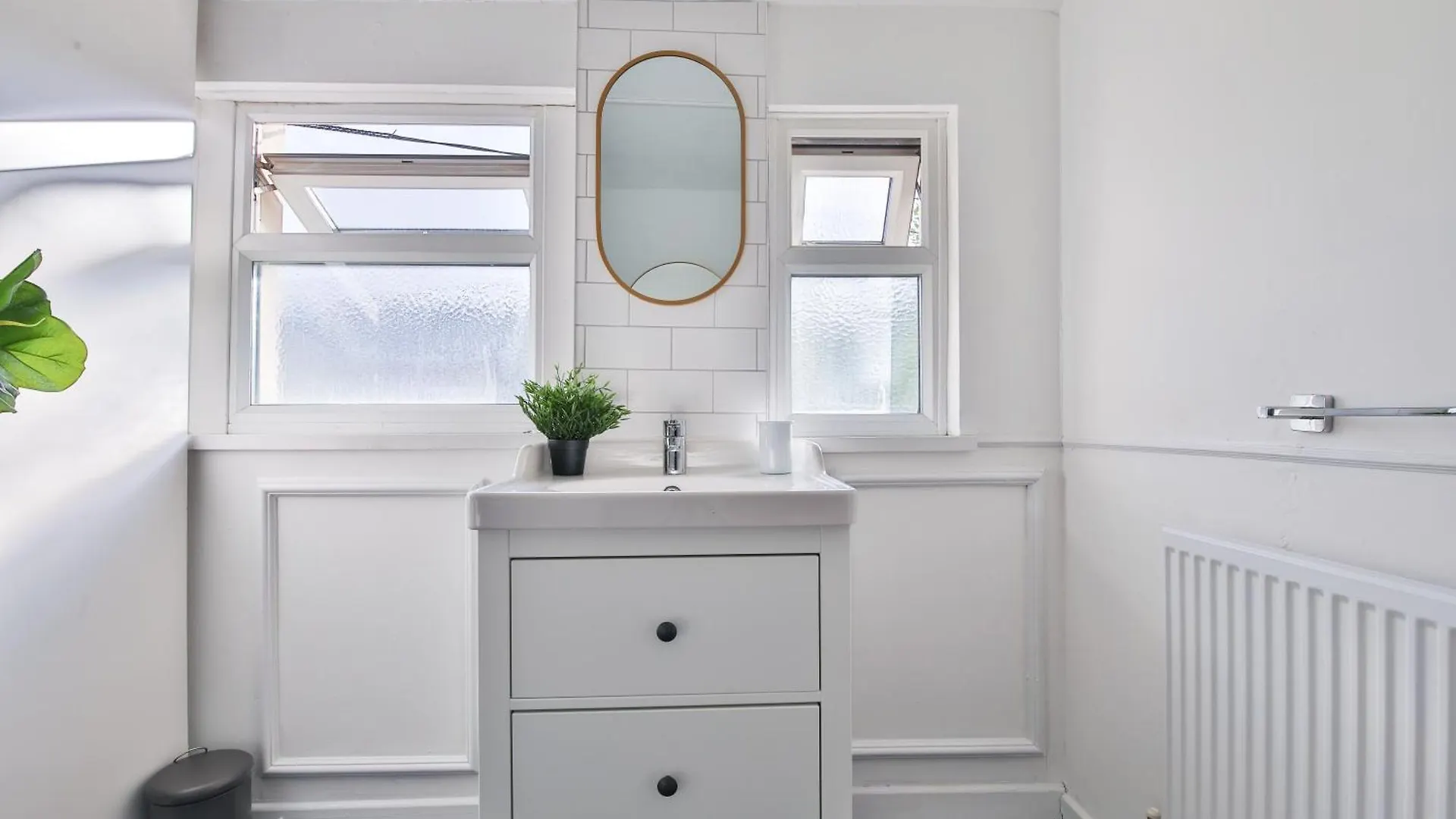 Beautifully Designed Flat With Full Amenities Lejlighed Cardiff Storbritannien