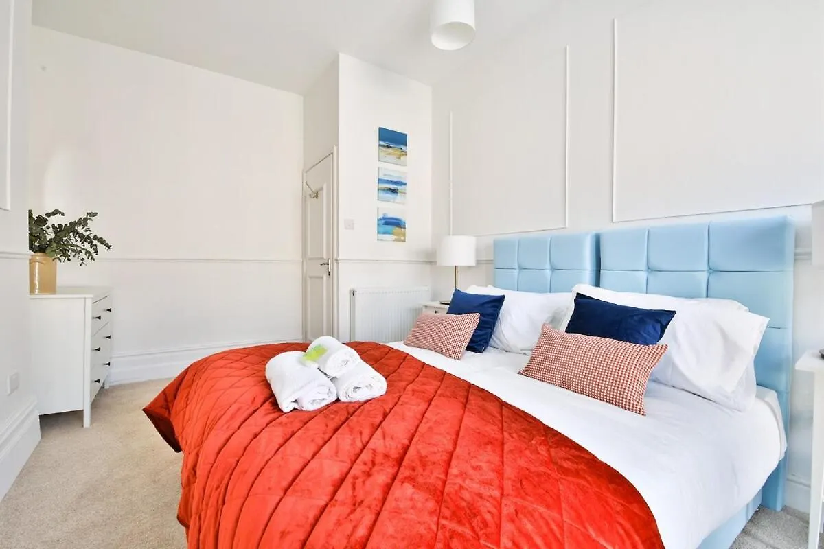 Beautifully Designed Flat With Full Amenities Lejlighed Cardiff
